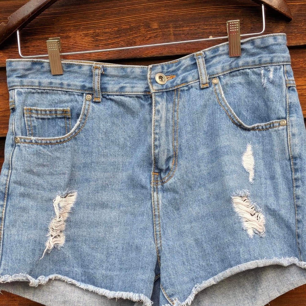 Avec Les Filles denim cutoff shorts booty distressed 29